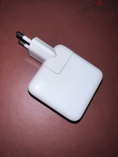 30 WATT Apple Charger (Original) from MacBook Air