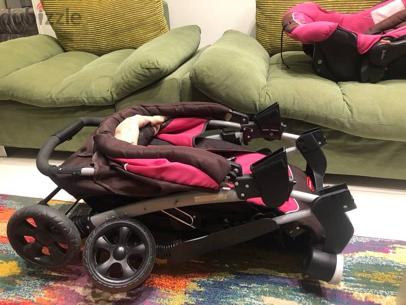 junior stroller and car seat attached 0