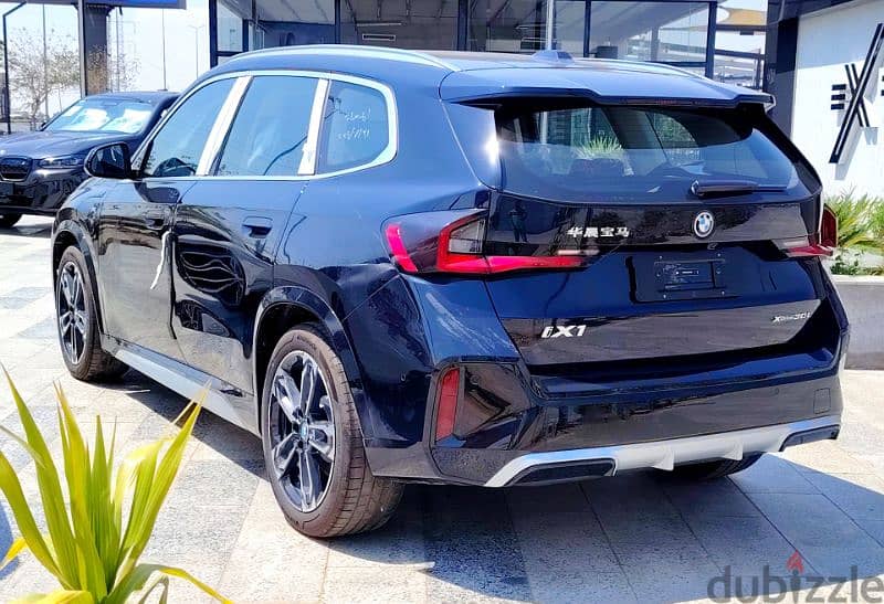 BMW iX1 2024 استلام فوري 3