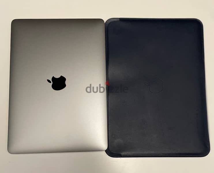 MacBook (Retina, 12-inch, Early 2015) with apple orignal cover and box 8