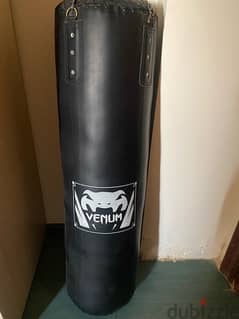 boxing bag / sand bag