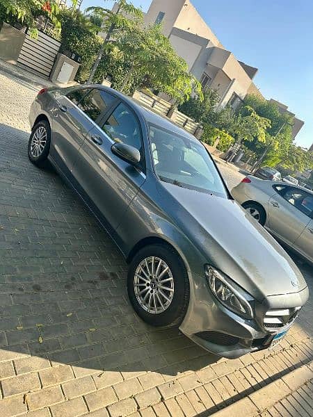 Mercedes-Benz C180 2018 8