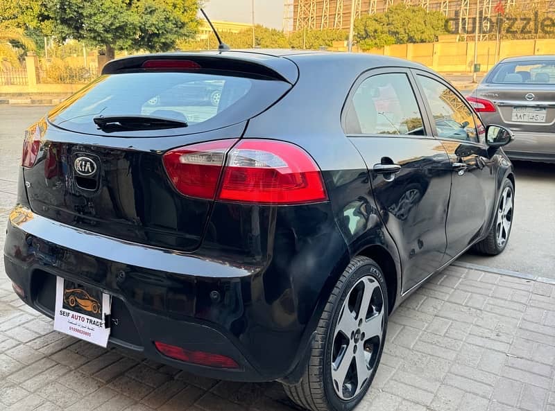 Kia Rio 2015كيا ريو هاتشباك فابريكة بمقدم ١٩٠ ألف 9