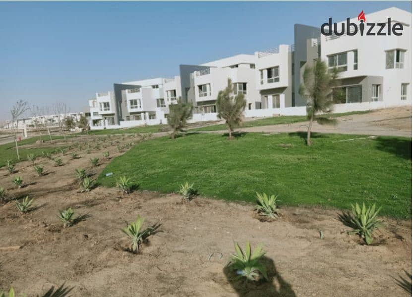 Town for sale with landscape view in installments in Hyde Park, Fifth Settlement, 215 m 4