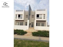 Twin villa, ready to move , in Hyde Park, Fifth Settlement, 330 square meters 0