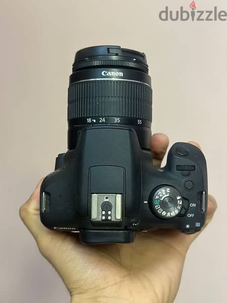 camera canon 2000D 3