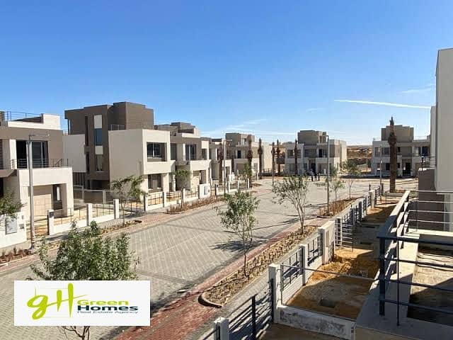 Prime Town house With Installments In Palm hills new cairo 2