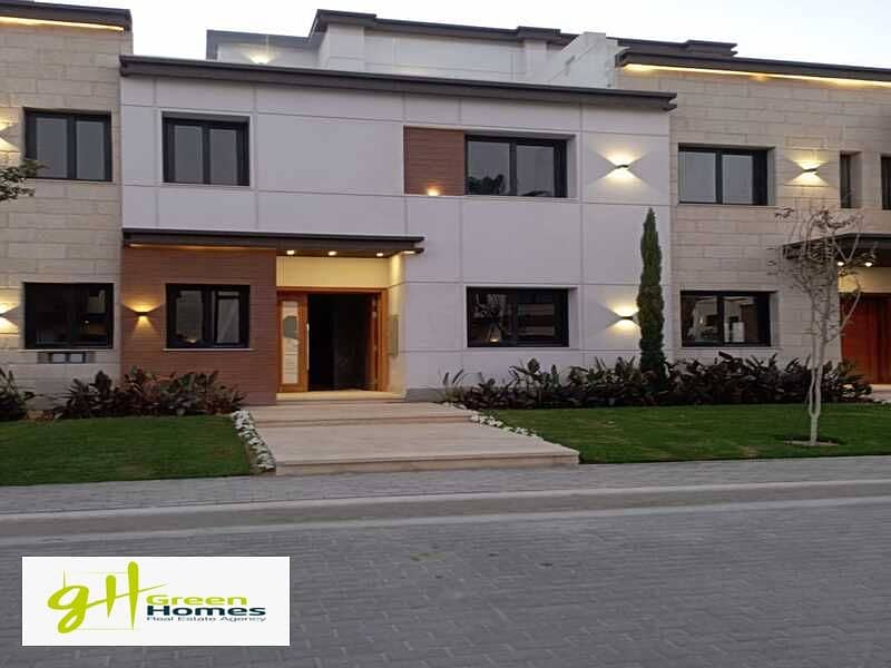 Town House for sale With Installments In Azzar 2 4