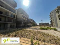 Apartment VERY PRIME LOCATION for sale UNDER MARKET PRICE at Palm Hills New Cairo 0