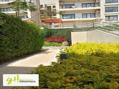 Apartment with garden at prime location direct on Club House in Fifth Square 0