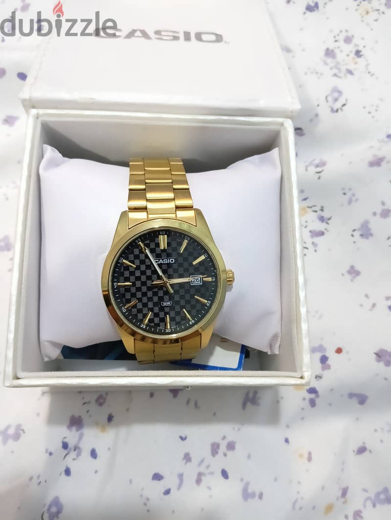 ساعه casio اصليه بشهادة الضمان 0