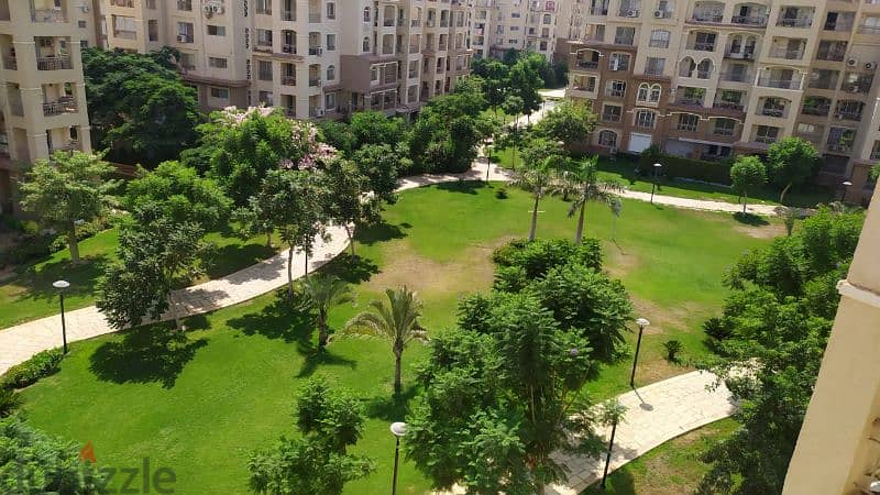 للايجار بمدينتي نموذج 500 B3 
اول سكن تشطيب شركه
وايد جاردن فيو 2