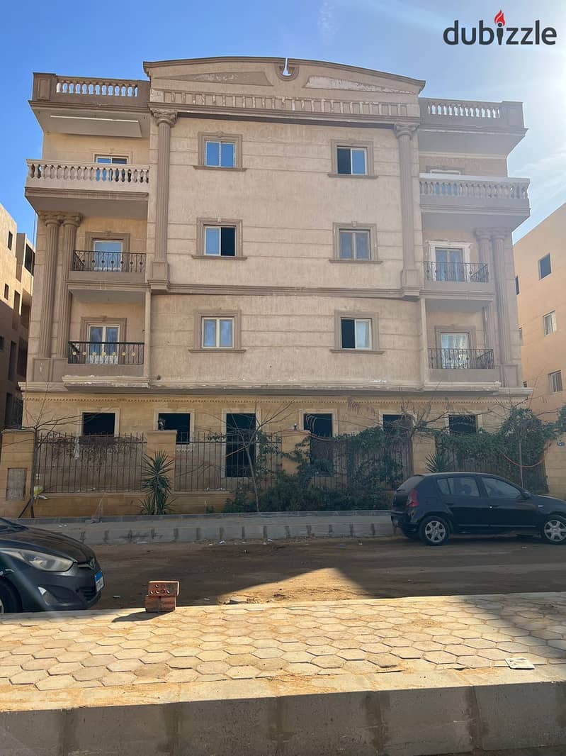 Apartment for sale in Shorouk, 180 square meters, in front of the most prestigious areas of Shorouk City, with facilities 1