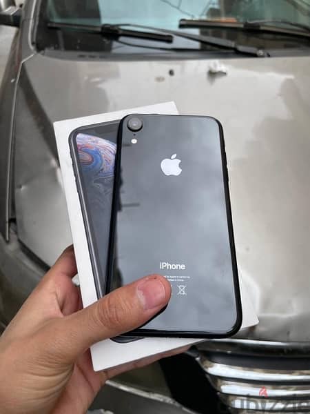 iPhone XR 256 2