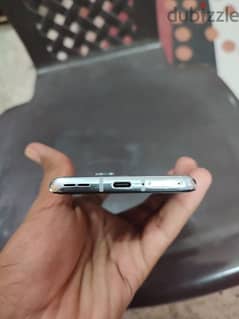 وان بلس 8t نسخه الجلوبال 128gb. 8gr