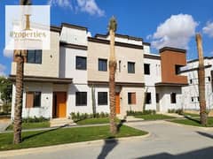 Ready to Move Townhouse in Azzar 2 New Cairo Lowest price in Market 0