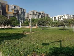 Apartment for Sale Ready to Move Prime Location Sodic Eastown Spectrum New Cairo Fifth Settlement