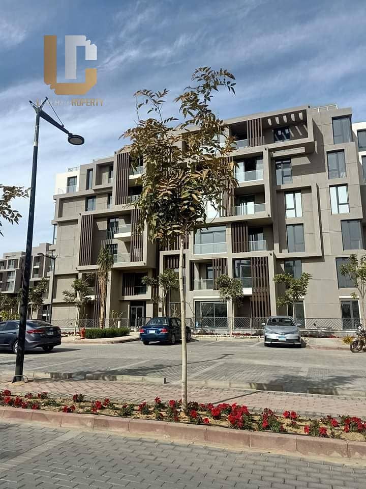 Apartment for Sale Ready to Move Prime Location Sodic Eastown Spectrum New Cairo Fifth Settlement 4