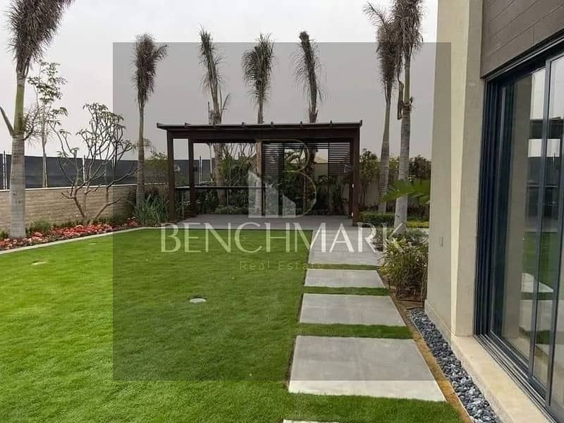 Villa Townhouse corner 245m for sale in La Vista Compound, El Patio Town, Fifth Settlement, New Cairo, next to AUC, Hyde Park Compound, and Suez Road 1