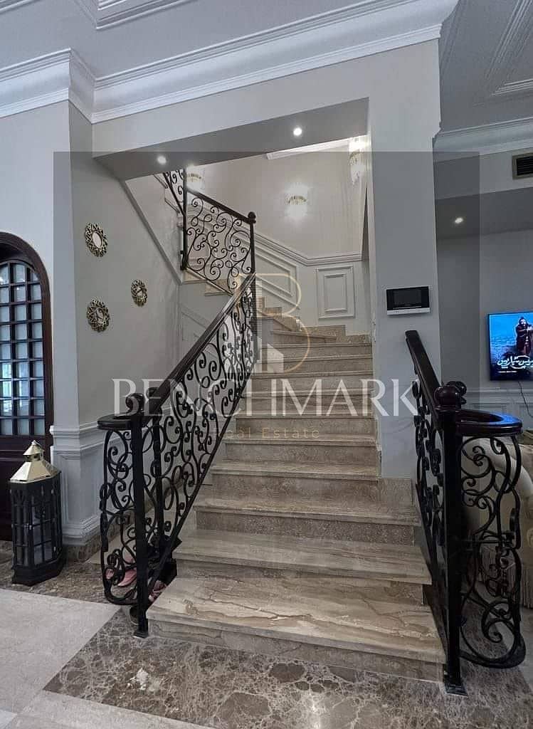 Villa Townhouse corner 245m for sale in La Vista Compound, El Patio Town, Fifth Settlement, New Cairo, next to AUC, Hyde Park Compound, and Suez Road 2