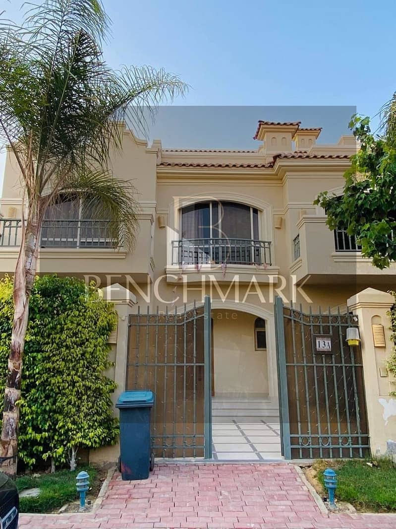 Villa Town House Corner 222m for sale in La Vista El Patio Prime Shorouk City immediate delivery ready for inspection and housing 5 years installments 17