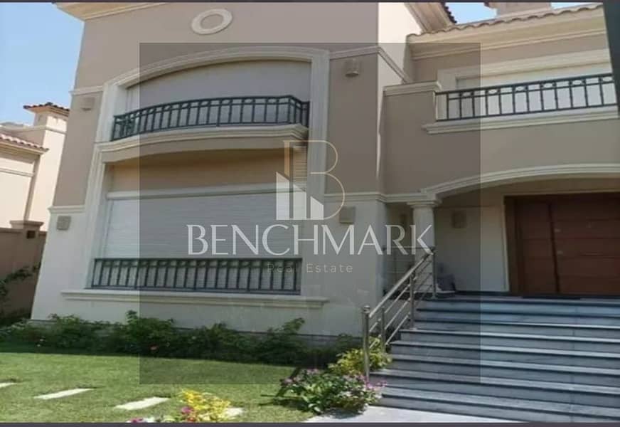 Middle townhouse villa 255m for sale with immediate delivery and installments in La Vista City Compound New Cairo next to Mivida Compound 10