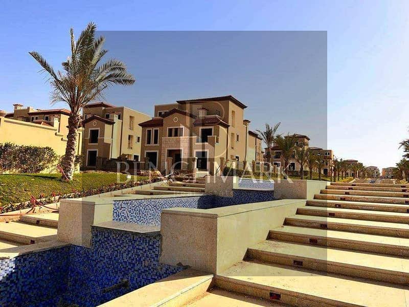 Middle townhouse villa 255m for sale with immediate delivery and installments in La Vista City Compound New Cairo next to Mivida Compound 14