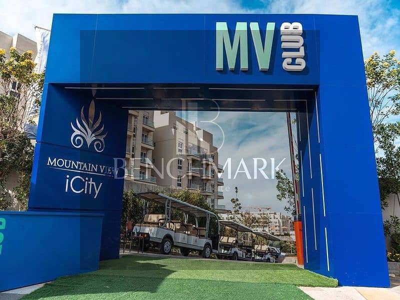 Apartment for sale 190 meters in Garden Corner Mountain View iCity October Club Park Compound next to Mall of Arabia, Sheikh Zayed entrance on 9 years 9