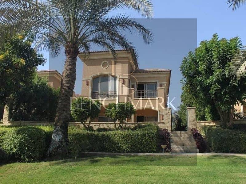 Townhouse corner villa 255 meters for sale, delivery soon, in La Vista City Compound, New Cairo, next to the Fifth Settlement, with a 20% discount 1