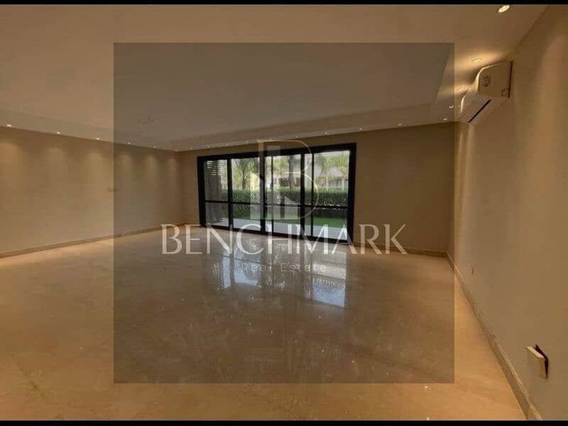 4Bdr Penthouse apartment for sale Ready to move fully finished in La Vista Patio 7 Compound New Cairo Fifth Settlement next to American University AUC 2