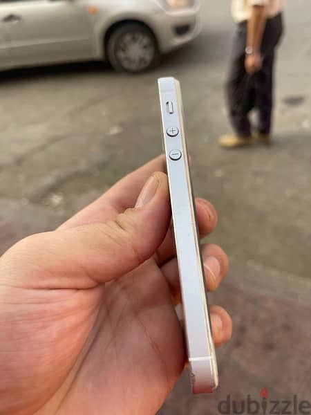 iphone 5 16 giga للبدل فقط ودفع فرق 01153241978 4