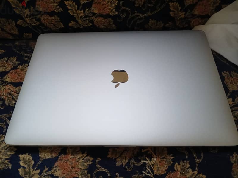 Macbook Pro 2017 15inch 1