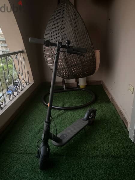 XIAOMI Essential Electric scooter 0