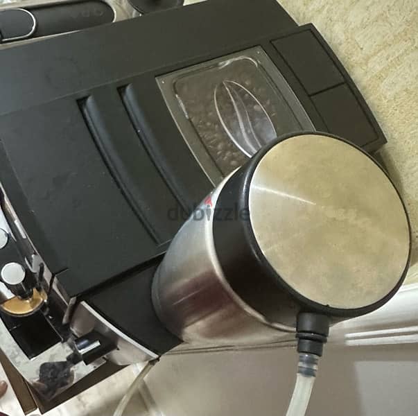 jura E6 automatic coffee machine 5