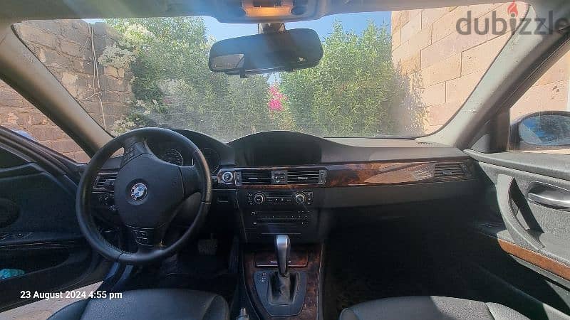 BMW 320 2009 1