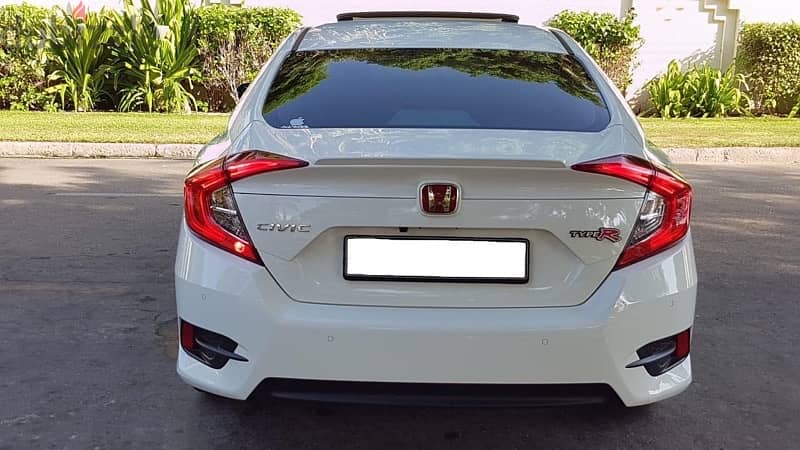 Honda Civic 2020 11