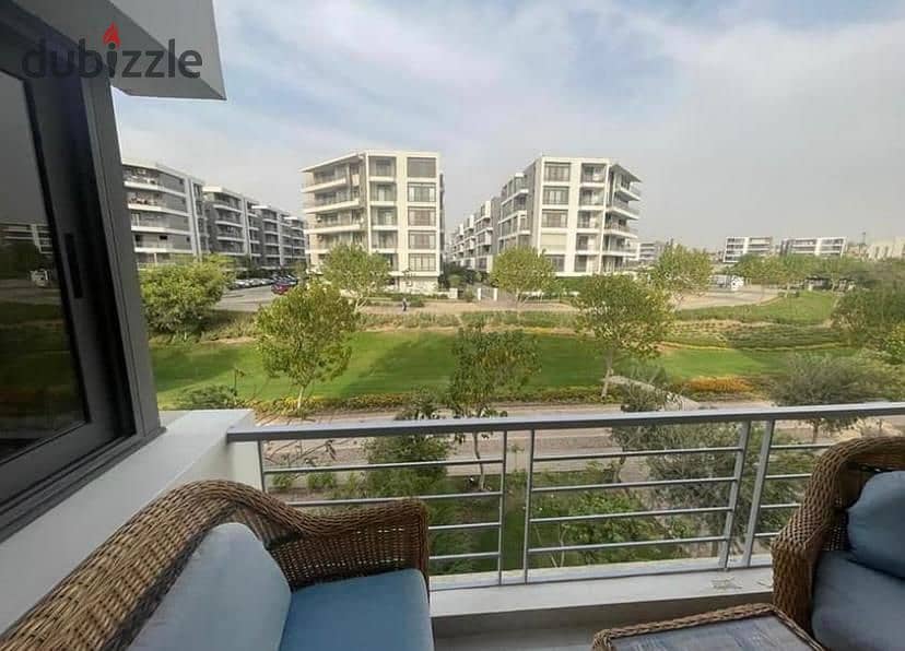 للبيع ارخص شقة 3 غرف   بسعر لقطة قسط ع 8 سنين في التجمع الاول apartment open view hot price in installments over 8 years in new cairo 5