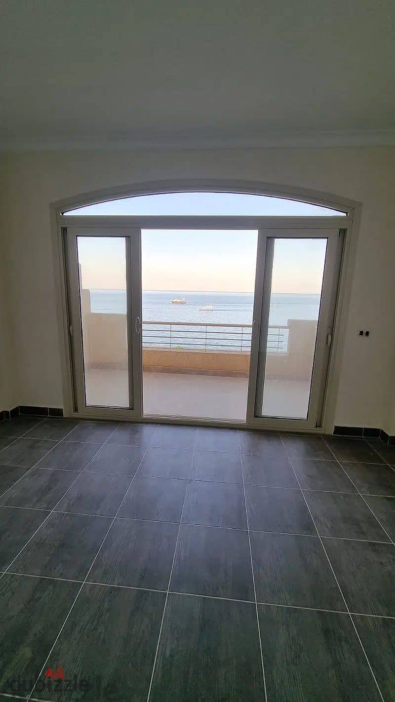 chalet 3beds for sale fully finished sea view hot price in telal Sokhna 1