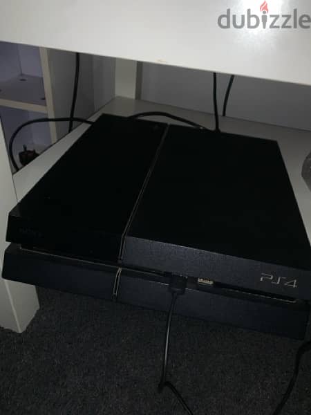 PS4 FAT 1TB WITHOUT CONTROLLER 0