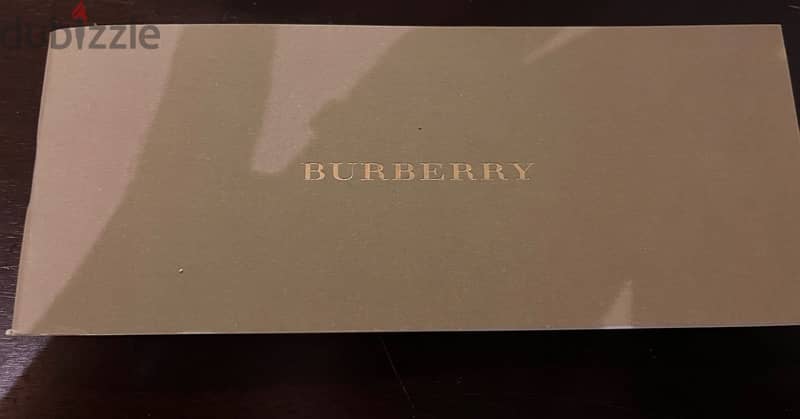 Burberry sunglasses like new 4