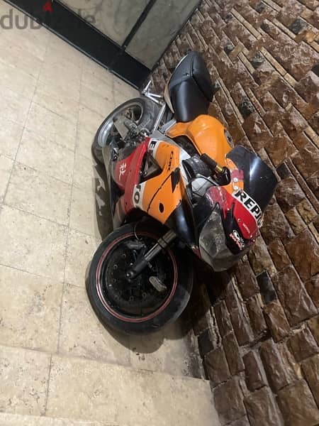 honda cbr 929rr 1