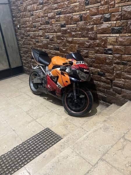 honda cbr 929rr 0