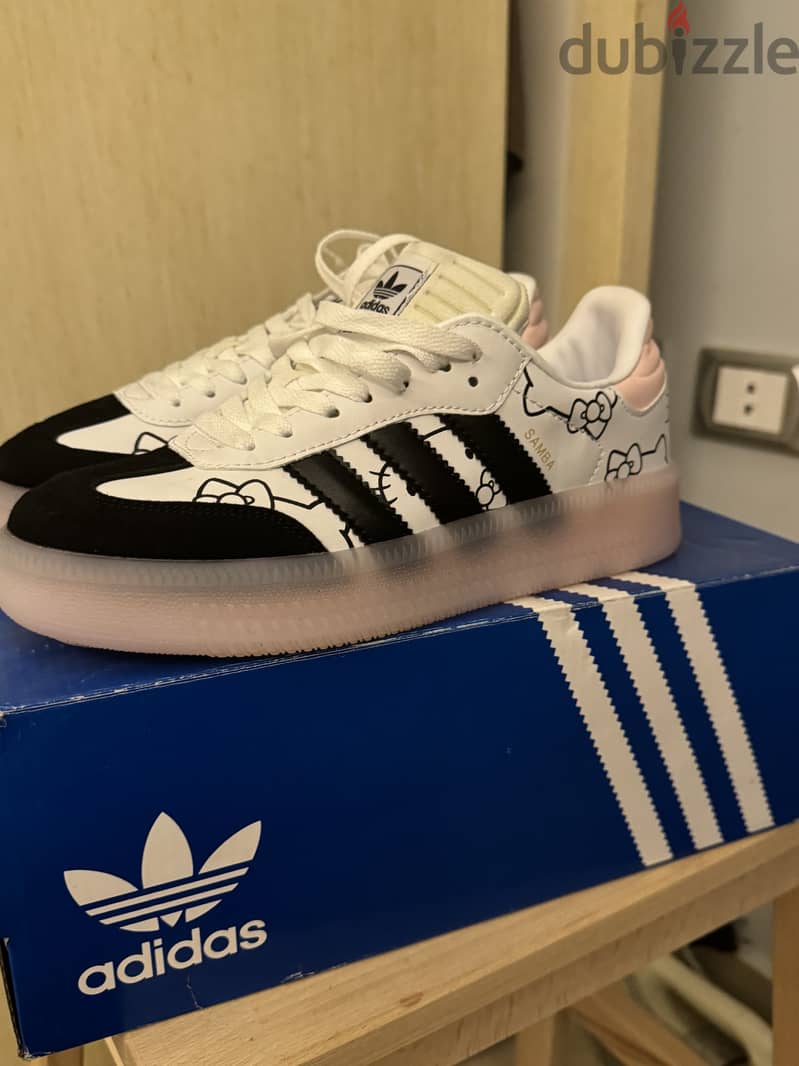 Hello kitty x adidas sambas 1