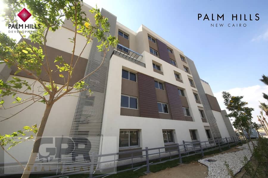 شقة للبيع 118م بالتجمع الخامس متشطبة بالكامل سوبر لوكس في بالم هيلز | Palm hills 4