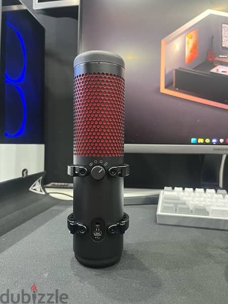 hyper x quad cast microphone 1