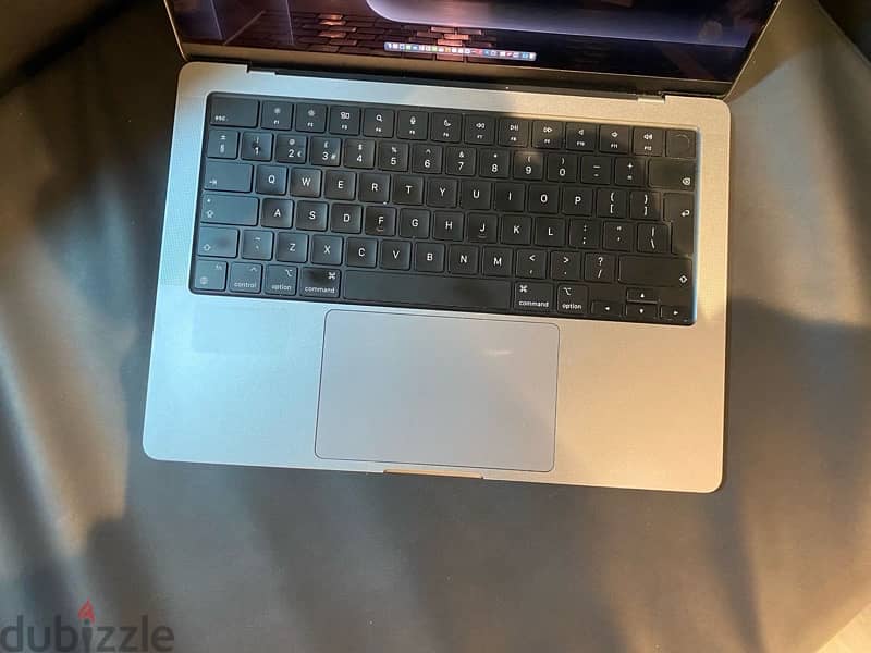 macbook pro m2 PRO 2023 16GB 512GB 3