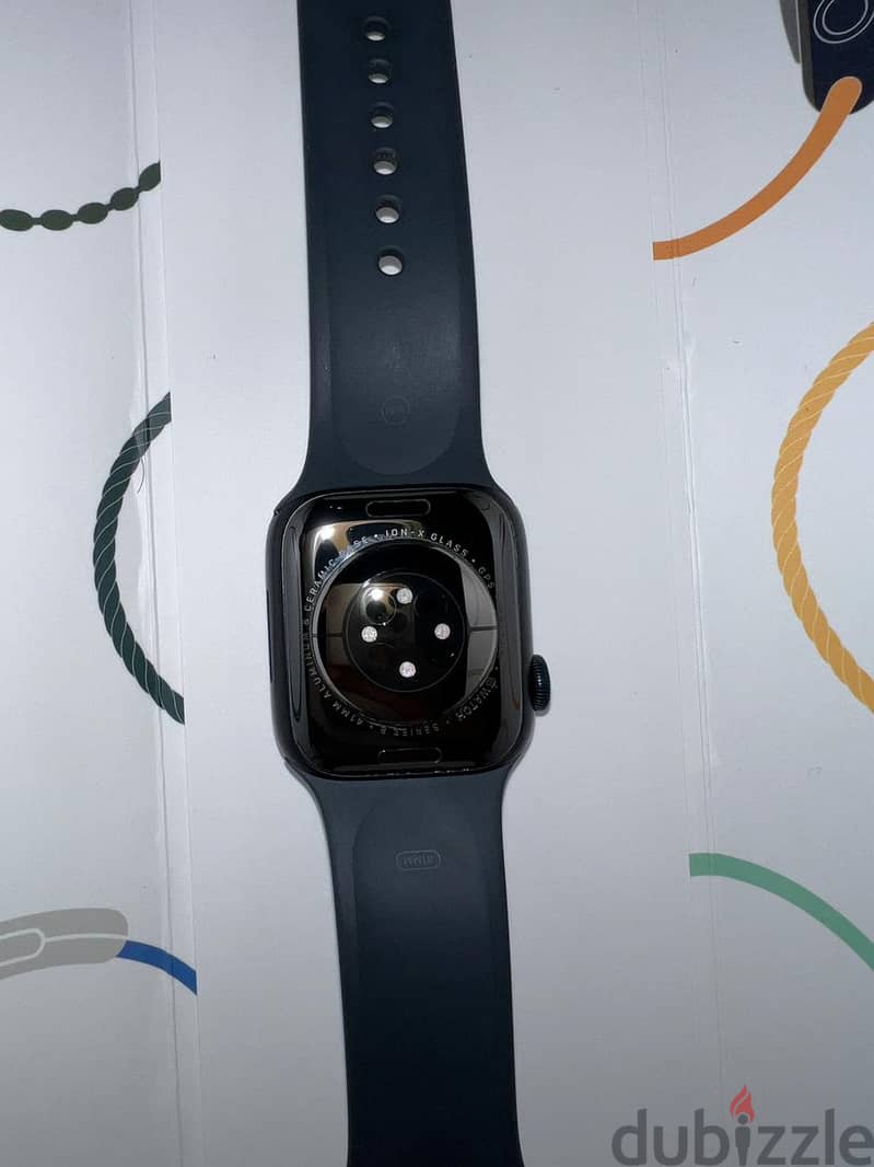 Apple watch series 8 used like new 3