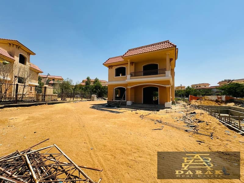 "A villa for sale, the most unique and best, fully finished, independent in Madinaty with a large garden. It is directly facing the sea and located on 2