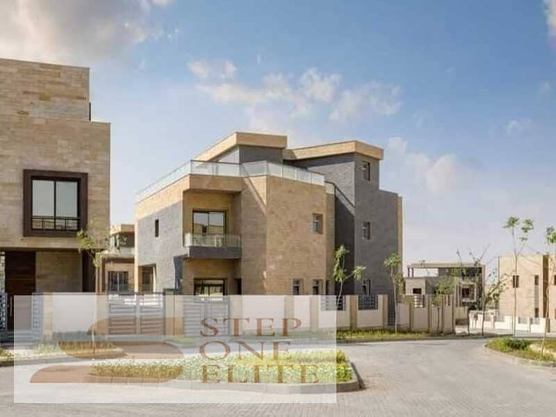 Apartment for sale in installments in Taj City Compound, First Settlement, in front of Gate 2 of 4