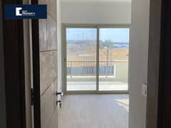 شقة كاملة التشطيب على الجولف مباشرة في أب تاون كايرو من إعمار Fully Finished Apartment Directly on Golf